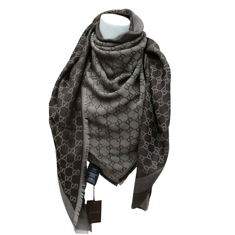 gucci scarf brown